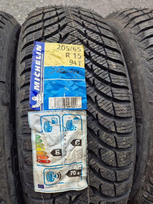 Vând cauciucuri 205/65/15 set complet//Michelin// Noi nouțe
