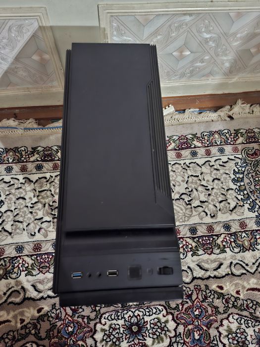 Пустой корпус для персонального компьютера. Deepcool