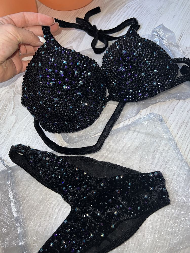 Costum de bikini/welness fitnes IFFB