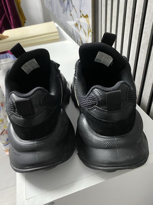 Adidasi made by society