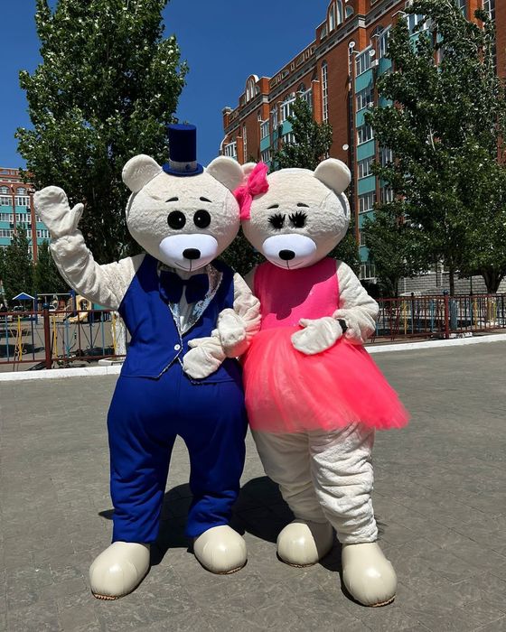 Продам новые  костюмы мишки мальчик и девочка