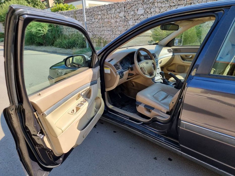 Volvo S80 2.4i An 2003 Fiscal