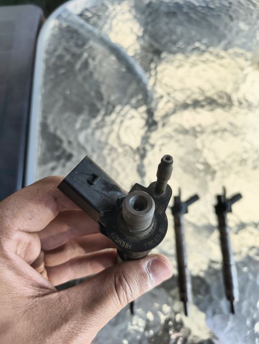 Injectoare n47 177 cai e90 e91 e92 e93 e60 e61 300lei/buc