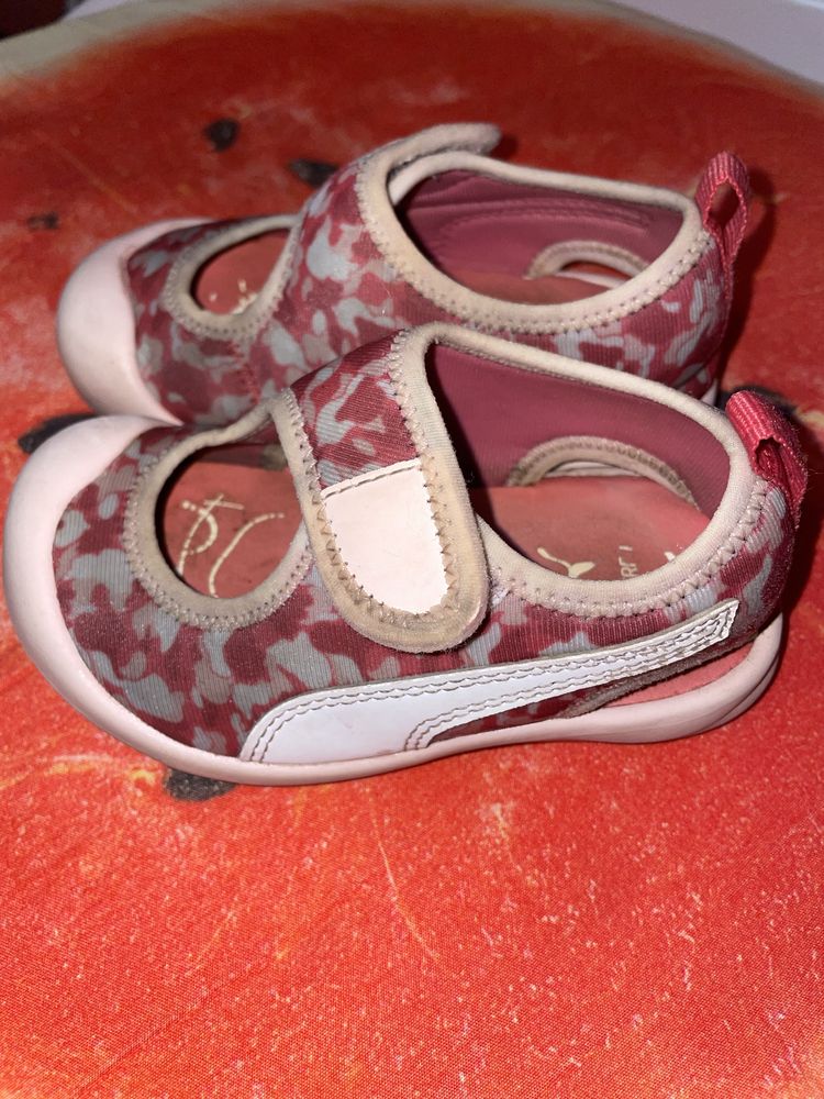 Puma 22 номер сандали