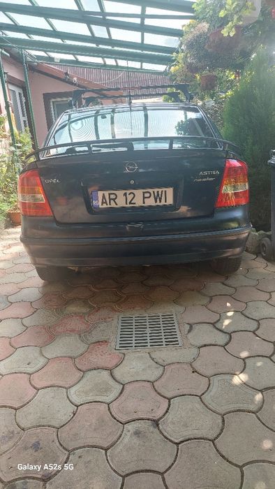 Vând Opel astra anul 2002 un stare buna de funcționare.