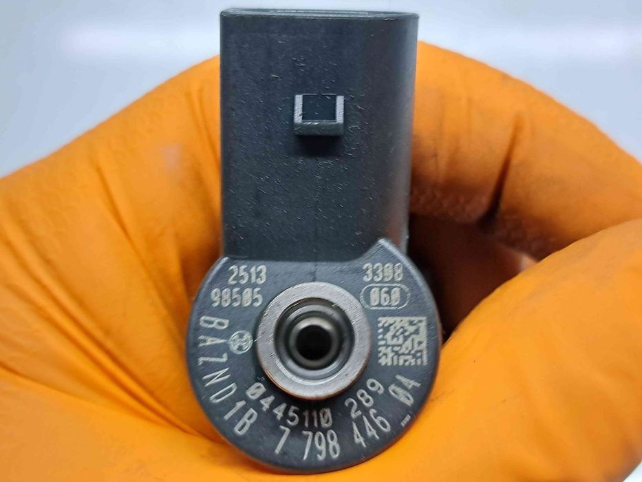 Injector  Bmw 1 (E81, E87) [Fabr 2004-2010] 7798446-04 2.0D N47D20 105