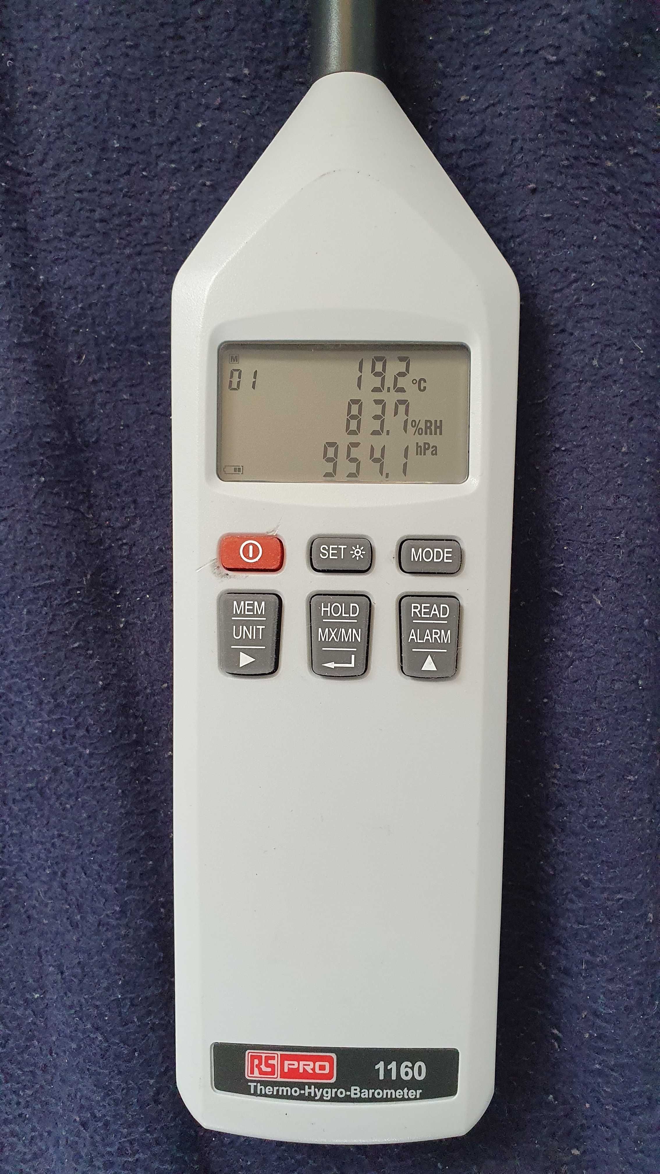 Термо-влаго-барометър