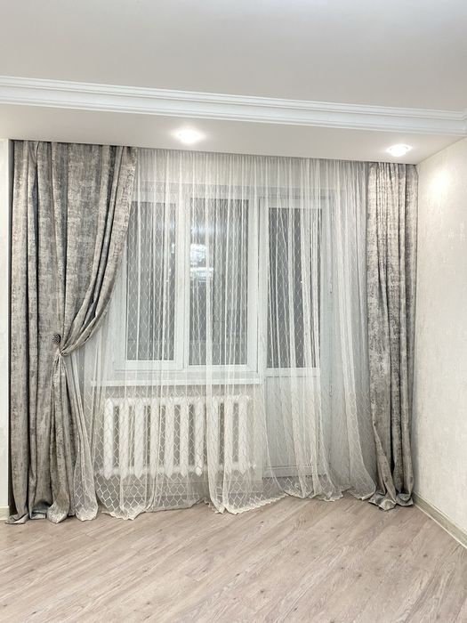 Продам комплект штор для гостиной или спальни