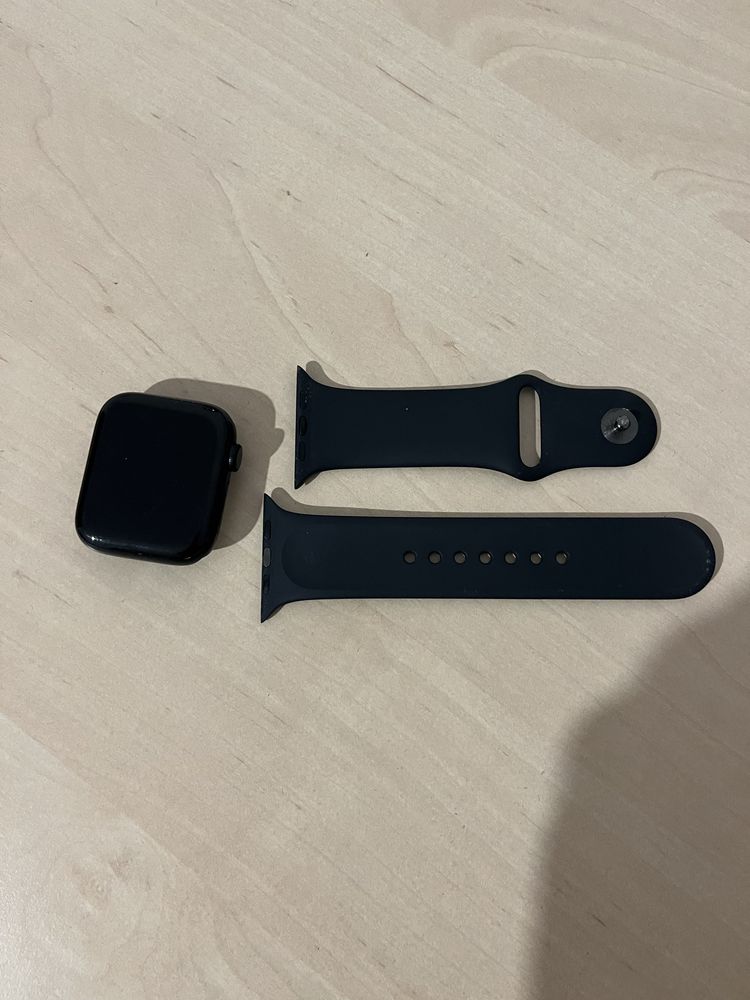 Смарт часовник Apple-Watch SE2 v2, 44mm, S/M, Midnight Sport