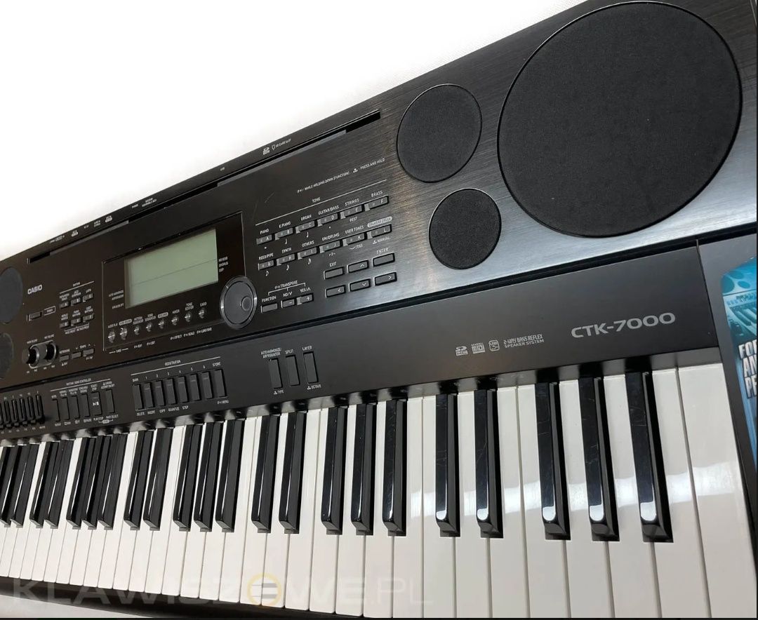 Sintezator Casio ctk-7000 sotiladi.