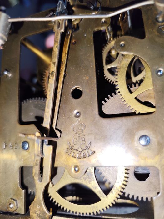 Gustaf beker стенени часовници 150лева