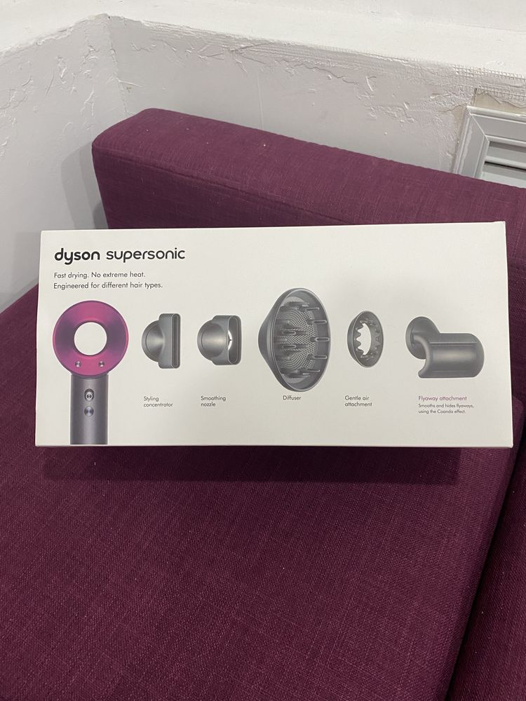 Фен Dyson supersonic