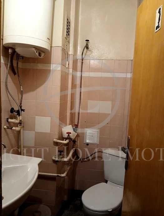 Продава се Тристаен апартамент в Пловдив, Кючук Париж - 135 кв.м за 1111 €/кв.м - Снимка #10