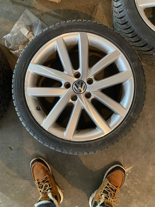 Vand JANTE+ANVELOPE 225/40 R18!!Nu vand jantele sau anvelopele separat