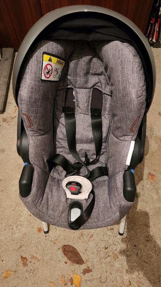 Кош за кола Stokke be safe Izi Go