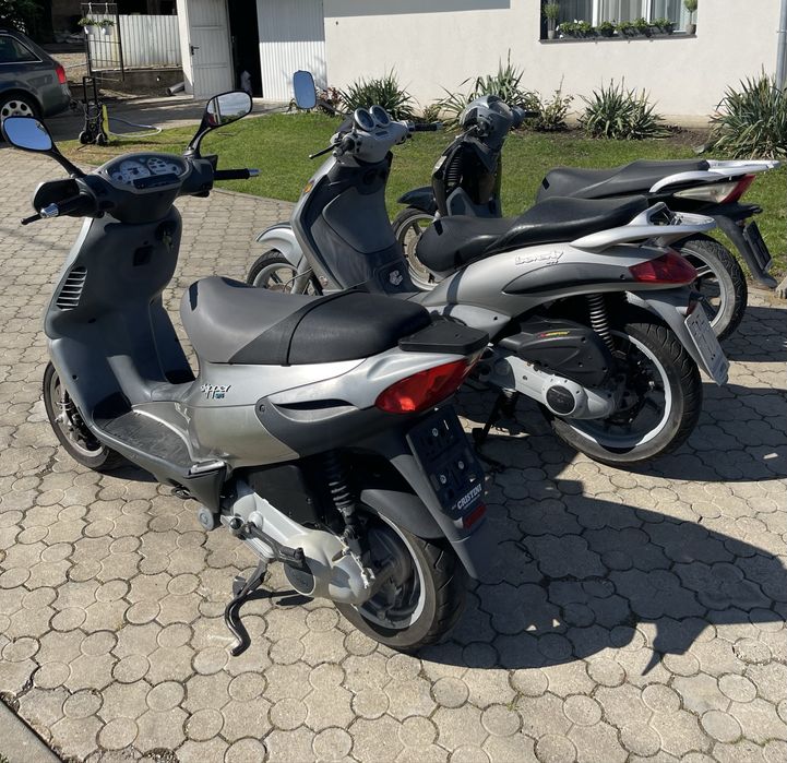 Piaggio Beverly 200 / Piaggio Skipper 150 / Honda SH 150 i