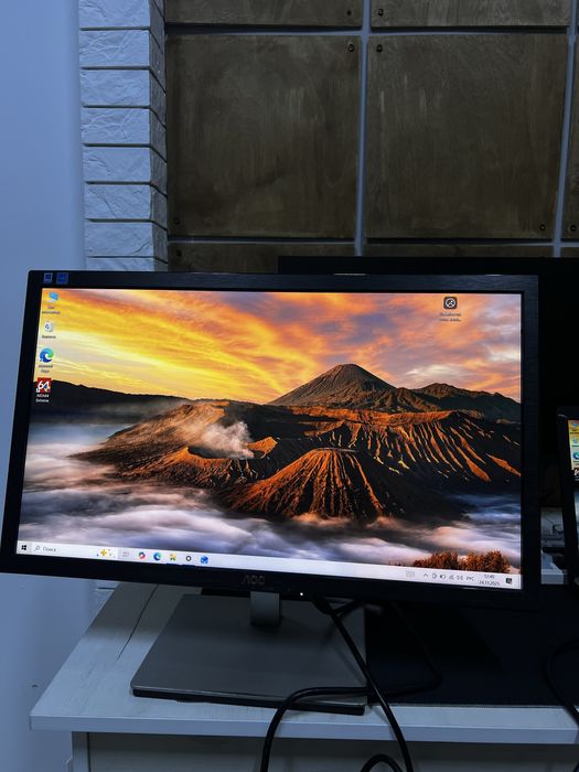 AOC 24” Full HD / IPS