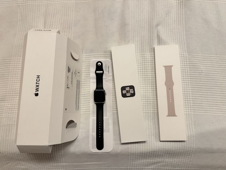 Apple Watch SE (2nd Gen) 44mm Star Alu Star Sp GPS