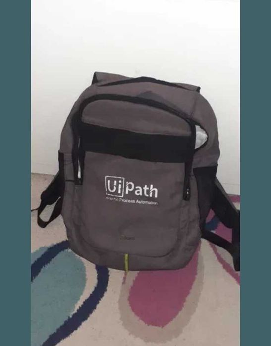 Rucsac gri cu negru Zoom