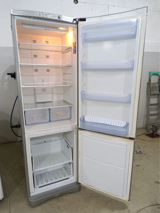 холодильник рабочий