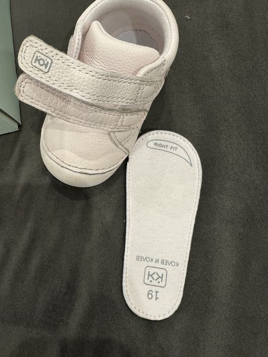 КОЛЕВ и КОЛЕВ - размер 19 - Кожена буйка Barefoot розов захарен памук