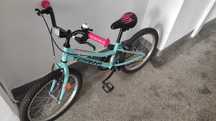Vând bicicleta fete