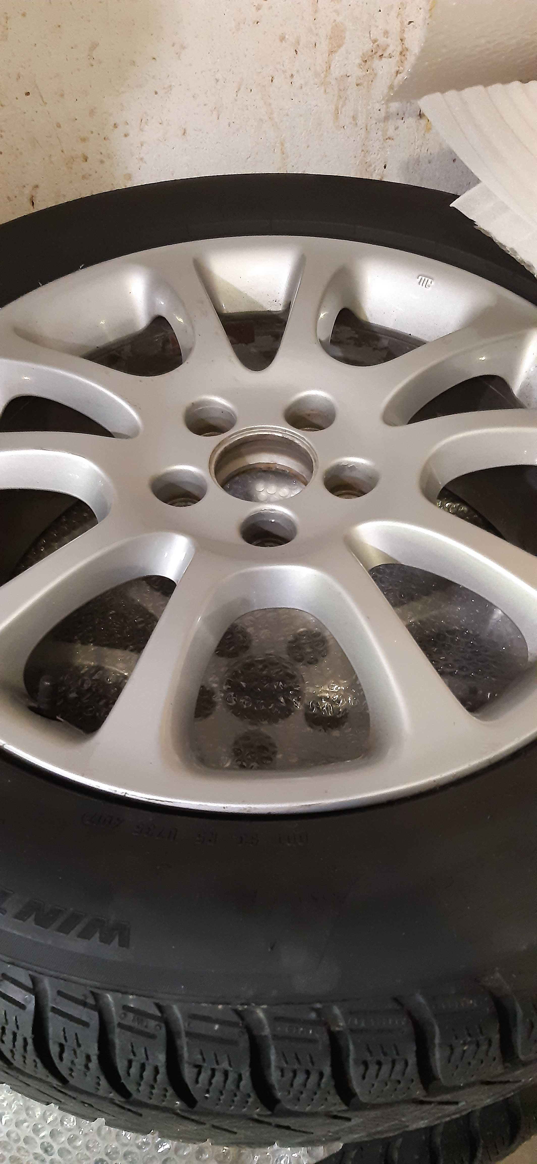 Джанти с гуми зимни 225/60/18 за Honda cr-v 3