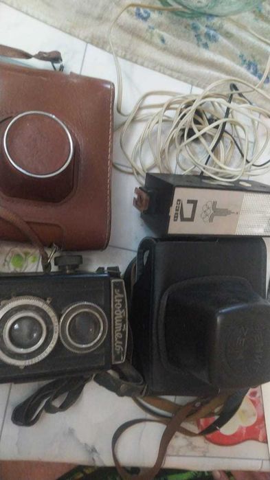 Фотоаппараты, фотовспышка