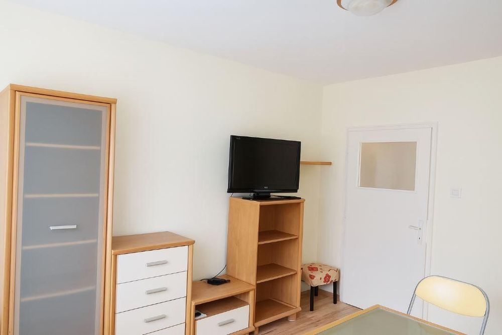 Дава се под наем Четиристаен апартамент в Варна, Чайка - 109 кв.м за 650 € - Снимка #6