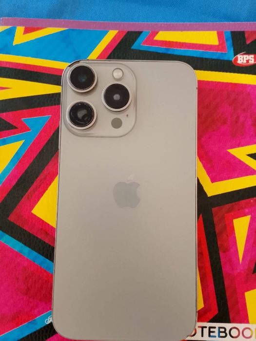 IPhone xr. 15 Pro korpus