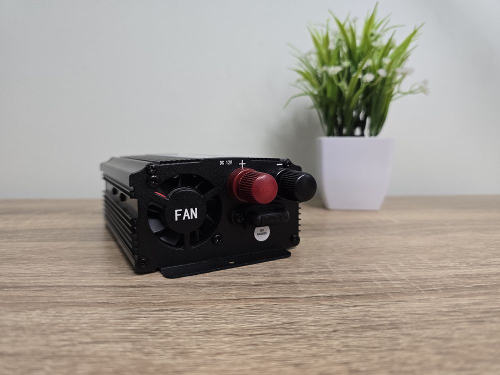 Инвертор 12v - 220v 500W