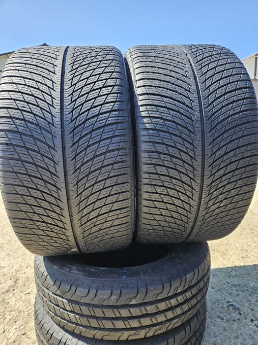 Vând anvelope iarna 295/45/20 295/45r20 MICHELIN