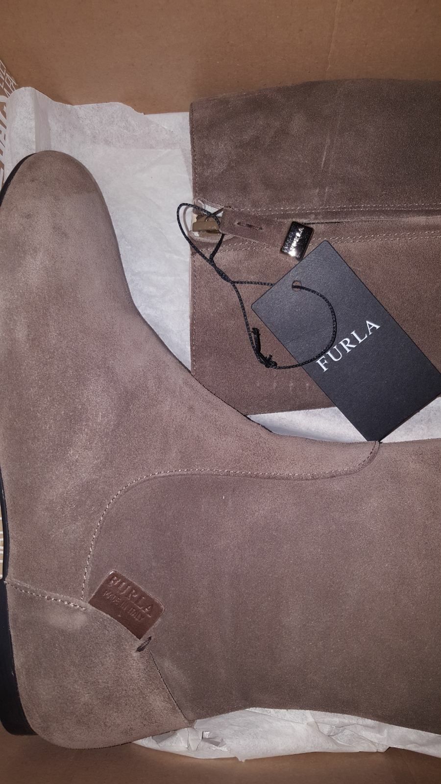 Furla, Calvin Klein ..