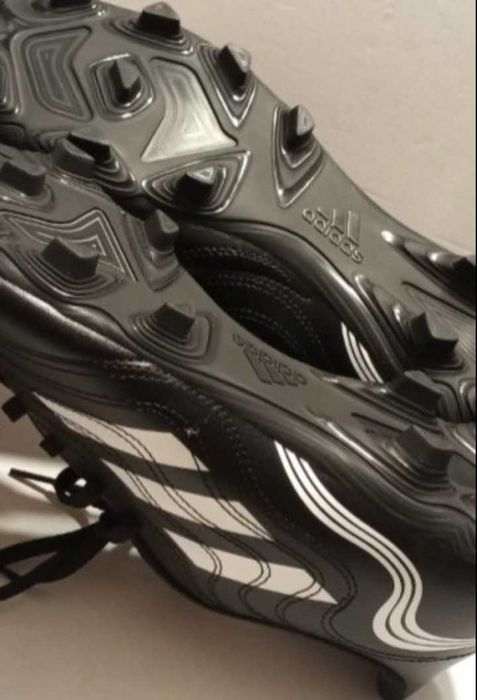 Футболни обувки Adidas - Чисто Нови