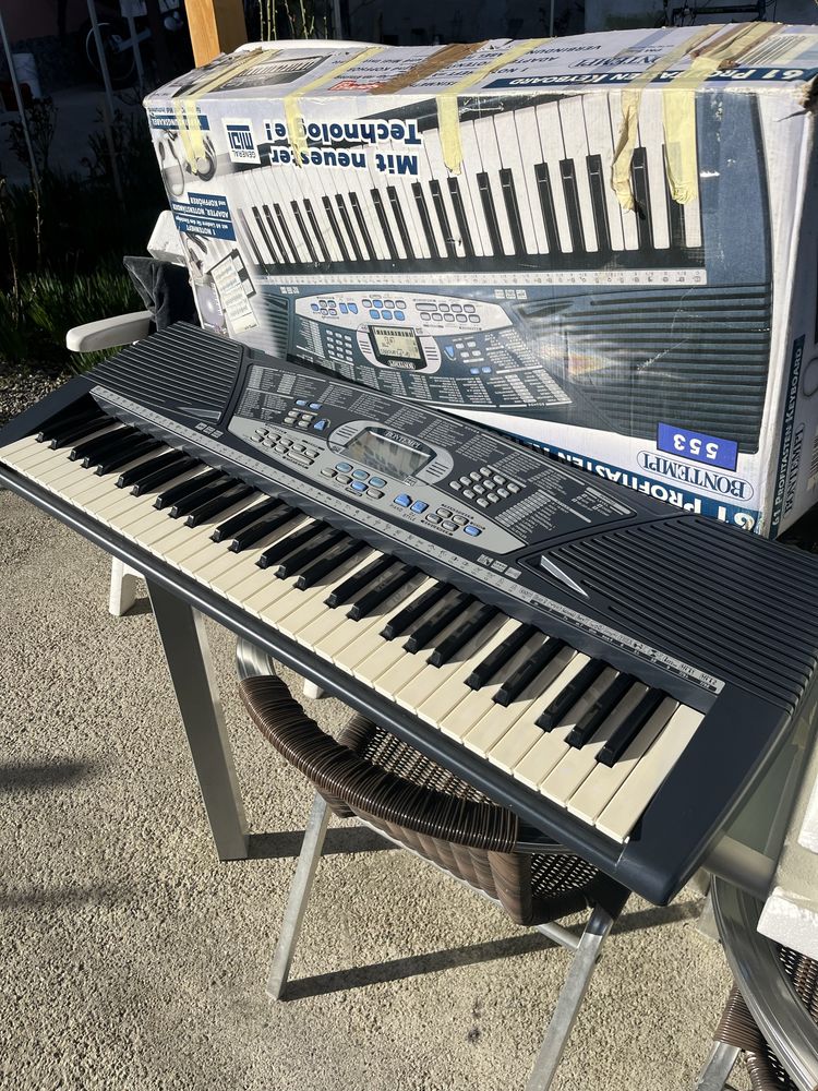 Orga Bontempi 553