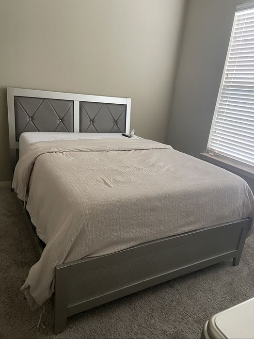 Pat Tapițat Mobexpert