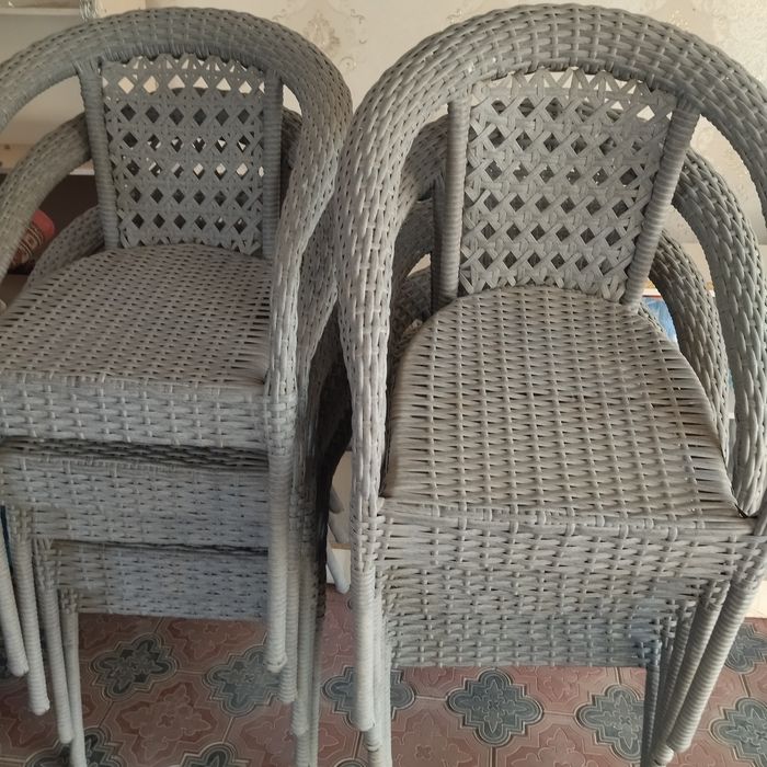 Ратар стол стуллари 1+4 1+6 талилар бор