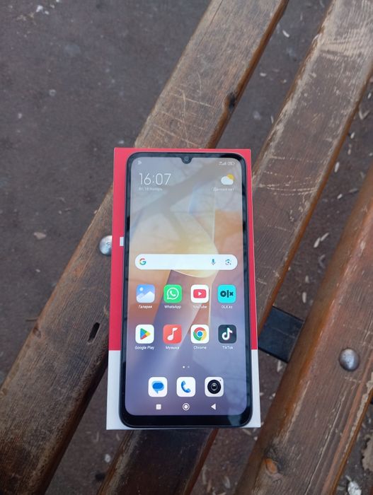 Продам телефон Redmi 13c  состояние идеальное