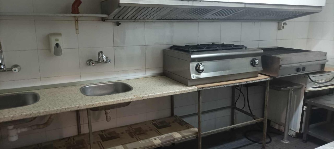 Дава се под наем Заведение в Пловдив, Център - 200 кв.м за 900 € - Снимка #5