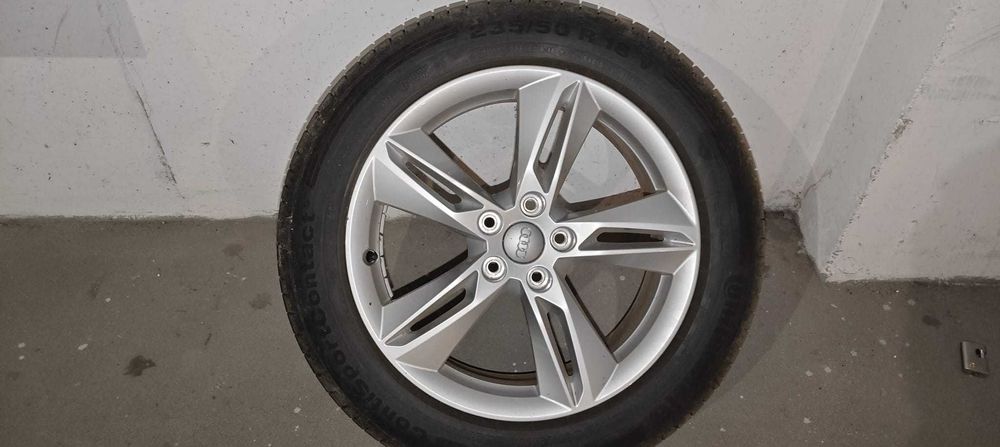Vand set jante orig. aliaj Audi Q3 
235 50 R18 si anvelope stare f b