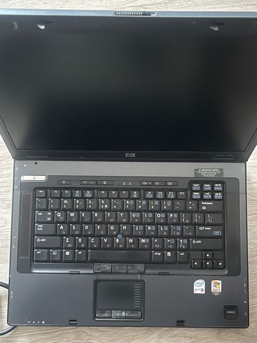 Лаптоп HP Compaq