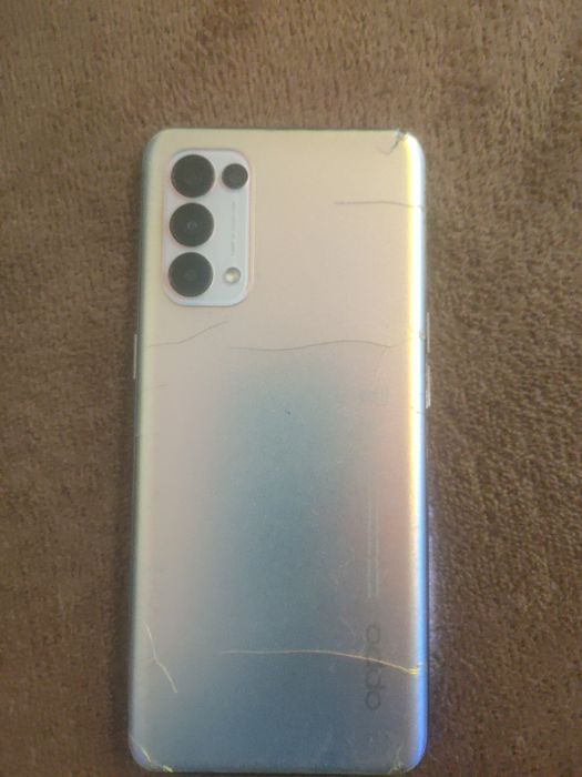 Oppo reno 5 в нормальном состоянии