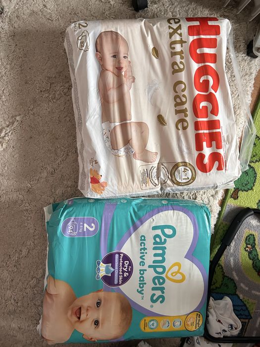Vand 2 baxuri Pampers Huggies nr 2
