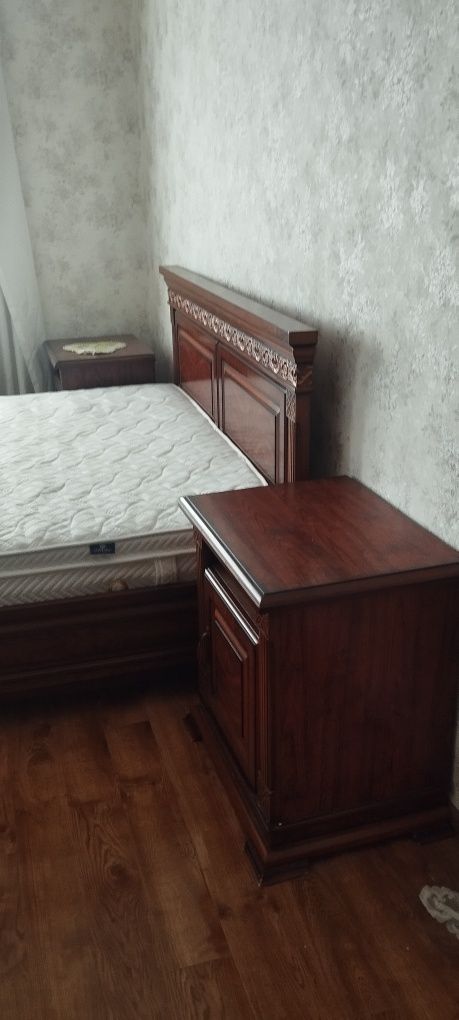 Спальный гарнитур, б/ у продам.