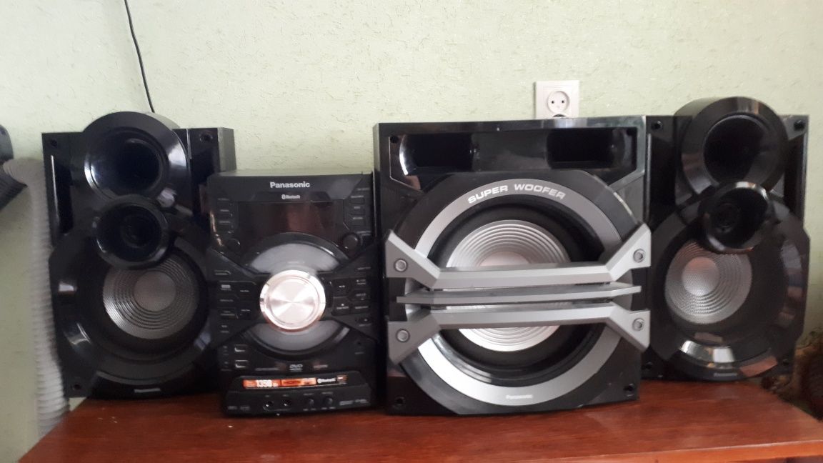 Продам музыкальный центр