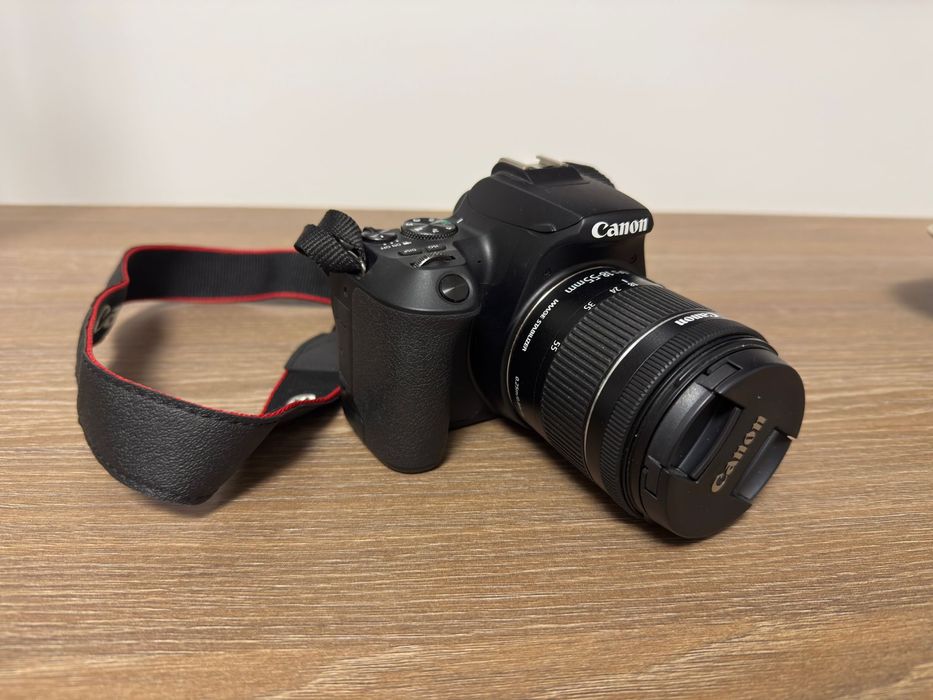 Aparat photo DSLR CANON EOS 250D