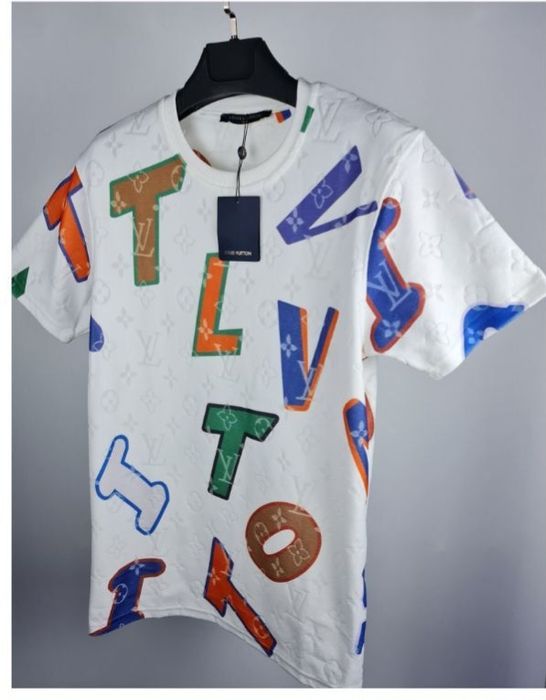 Мъжки тениски различни модели