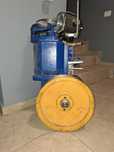 Motor lift cu troliu