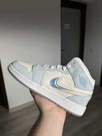 Jordan 1 Mid Ice Blue 38.5, 39