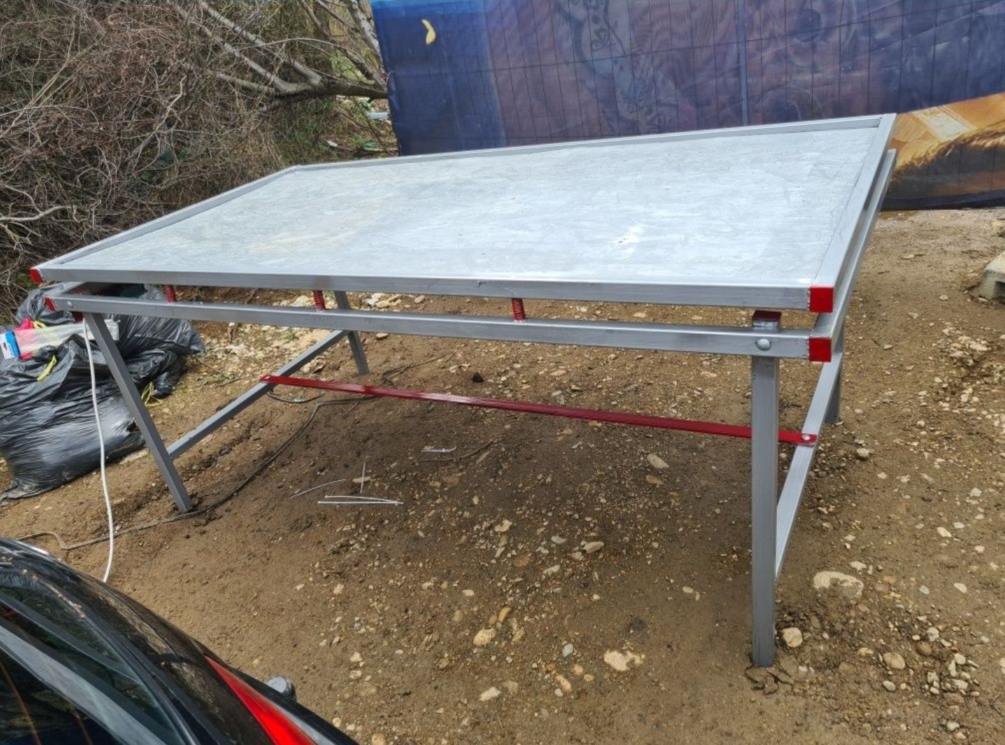Vând mese de vibrat (cu motoare dedicate) prefabricate din beton